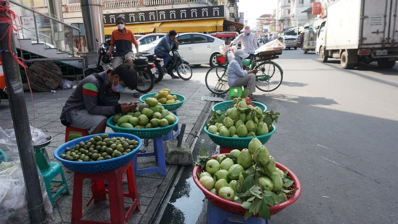 Morning Daily Life Style of Vendors @Phsa Kilo 4 - Walk Around Street Food Kilometers 4 Market