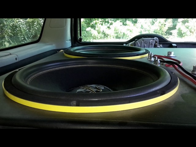 Demo music with two Ground Zero 18 inch subs - YouTube