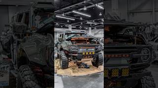 Here at International Auto Modified Car Show #fordbronco #carshow #carbonfiber