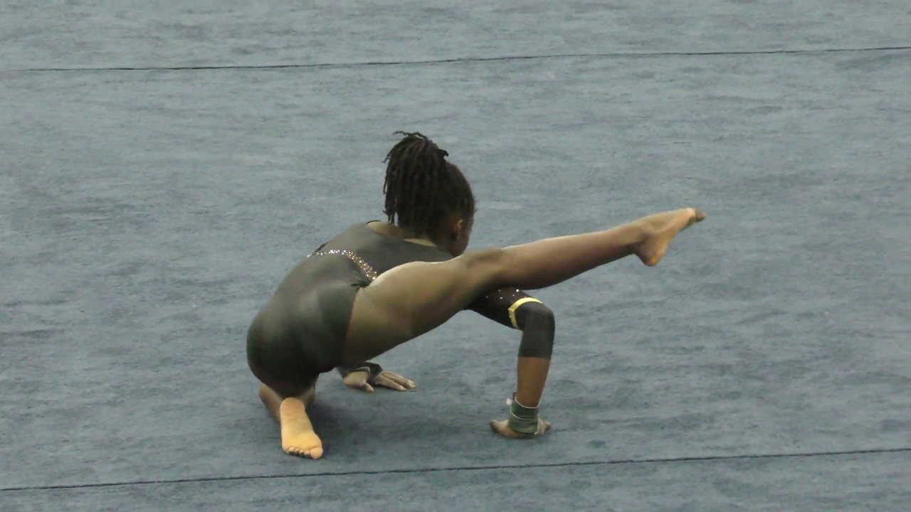 Alana Walker Floor Christmas on the Chesapeake 2019 YouTube