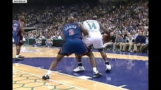 NBA On TNT - Larry Johnson Battles Anthony Mason (RIP)! Knicks @ Hornets 1997 Playoffs G3