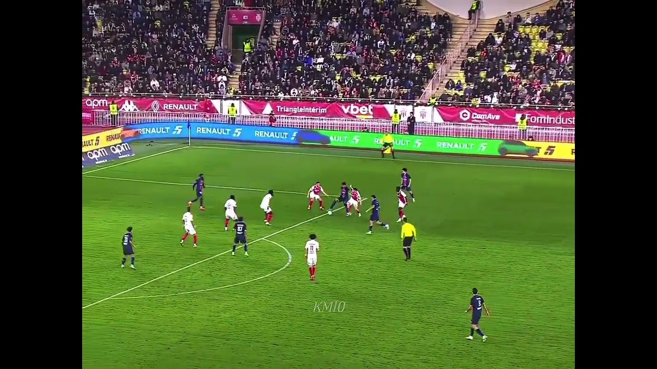 “The definition of a genius 🧠⚡Dribbling like it’s second nature 🔥Future star? 👀⚽”