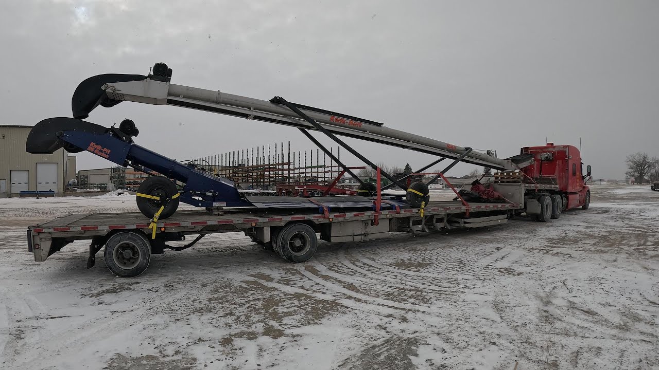 #27 GER năprasnic in NORTH DAKOTA. Șofer de camion in America