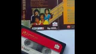 Koes Plus Platinum Nostalgia - Bunga Di Tepi Jalan