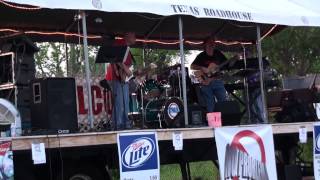 No Problem Band Of Louisville Performs - Oh Pretty Woman