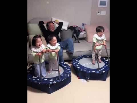 <strong>삼둥이</strong> 어버이날 기넘 축하공연 #아서 #레디꼬우