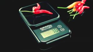 PEARL Kompakte Digitalwaage mit Touchbedienung für Küche und Büro, bis 3 kg