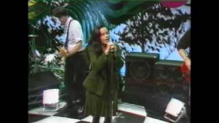 Watch 10000 Maniacs The Latin One video