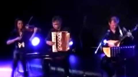 Hire a Scottish Ceilidh Band from Warble Entertainment Agency (www.warble-entertainment.com)