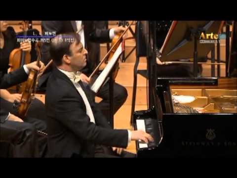 Beethoven Piano Concerto No. 5 'Emperor', Aviram Reichert (piano)
