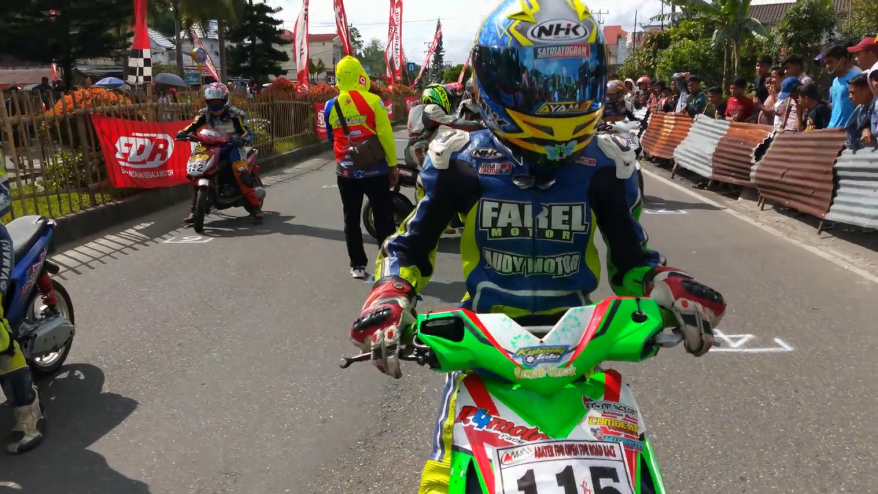 Detik crash ladyracer di Bukittinggi