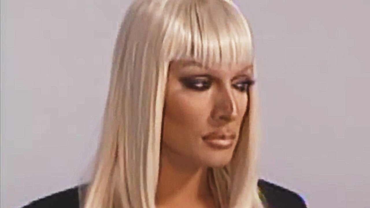 drag queen raven