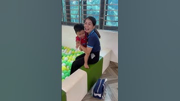 Ngày đầu tiên đi học của Khoai kute