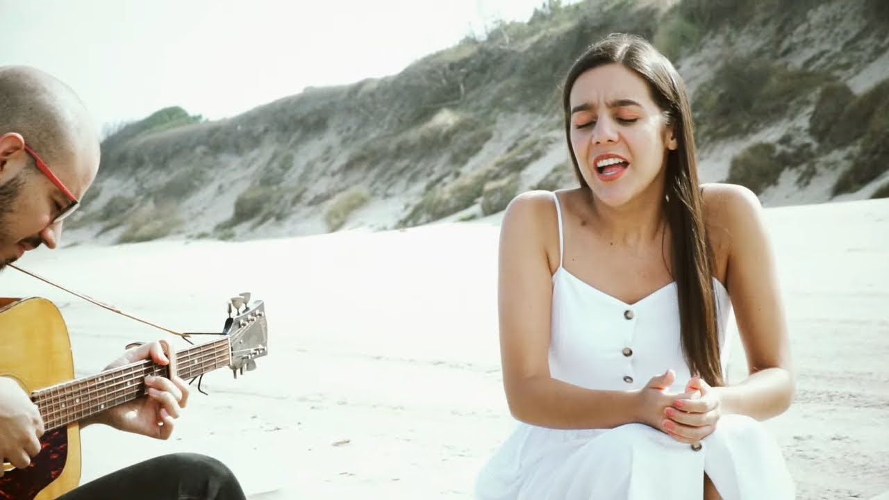 Watch Valeria Castro - Algo contigo (Andrés Calamaro) on YouTube Watch Valeria Castro - Algo contigo (Andrés Calamaro) on YouTube