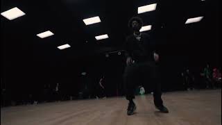 Chris Browns Scrapped Michael Jackson Thriller Tribute For The 2022 Amas