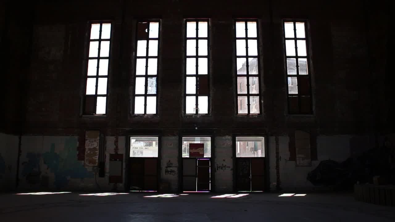 Challenges of maintaining Omaha's Burlington Station