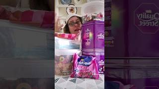 Når nogen mener jeg køber for meget slik ind til snacktid med tante 😜 #slik #humor #comedy Når nogen mener jeg køber for meget slik ind til snacktid med tante 😜 #slik #humor #comedy