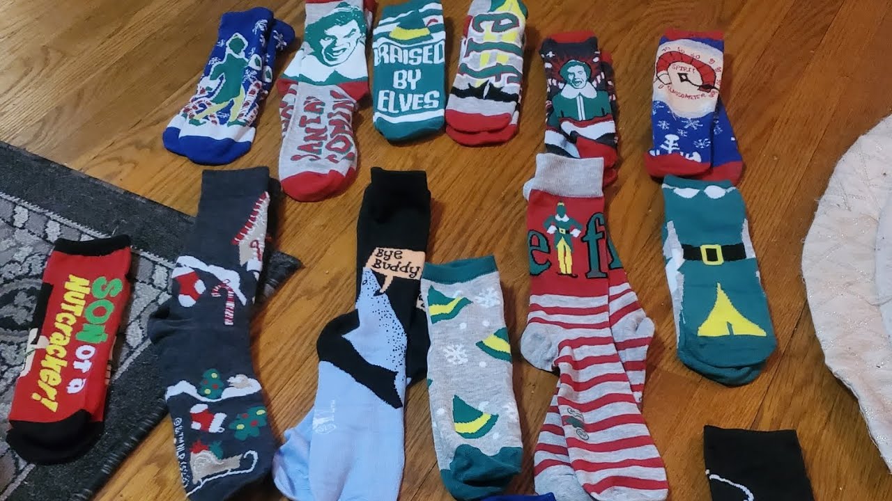 15 days of elf socks!