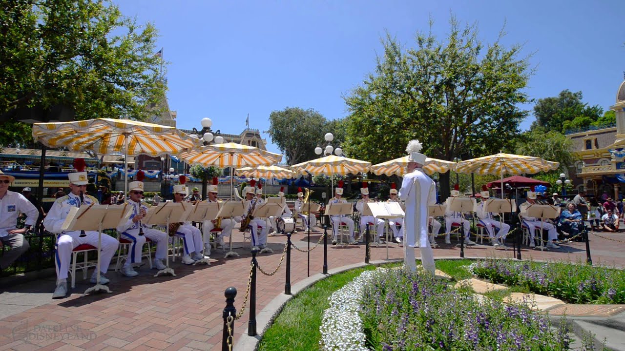 The original Disneyland Band performs a final Town Square concert (Full