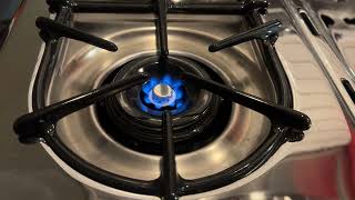 Vintage Wedgewood Gas Stove burner and simmer cap function test.