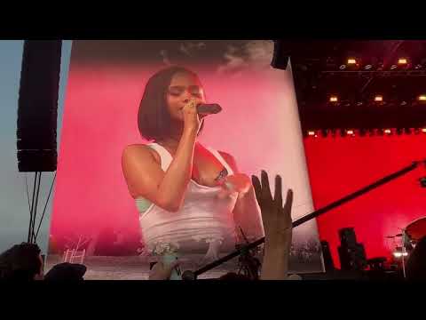 TYLA BLISS Live All Points East London UK 08 23 25 Tyla