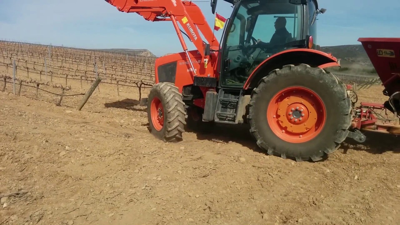 Aplicación estiércol en viña