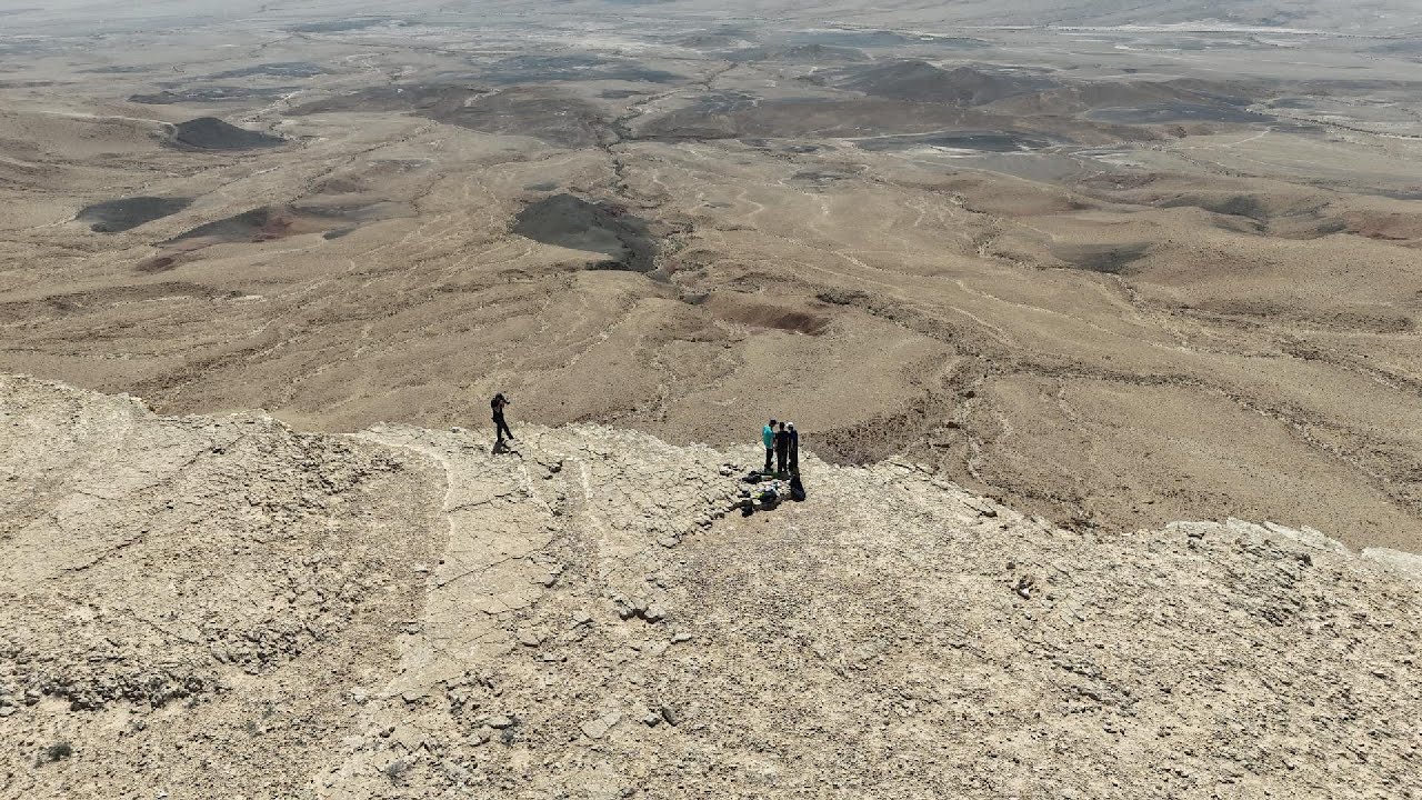 בור חמת ותצפית על מכתש רמון