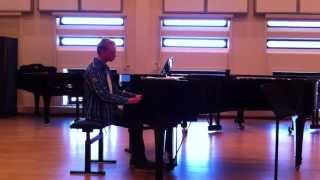 Me Playing Auf Den Feldern, R. Glière