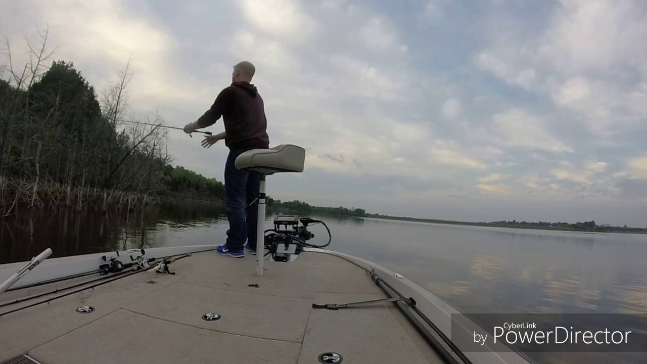 Bass fishing at Cedar Creek Lake, Ky YouTube