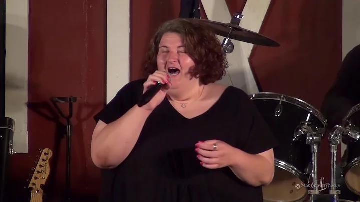 April Sanders sings Blue Bayou at The Gladewater O...