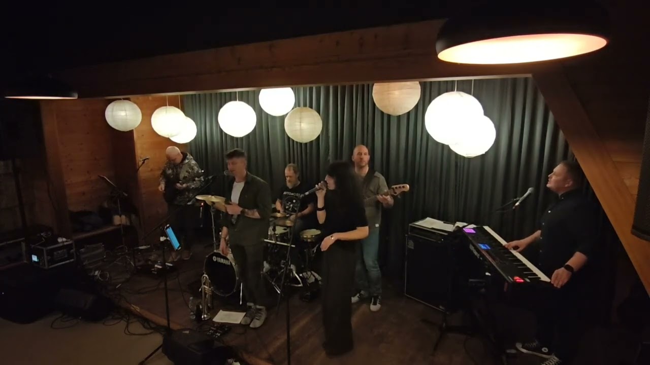 Keltika- Vsak je sam (Hazard cover) 