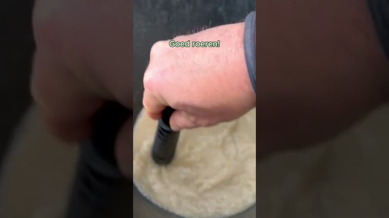 Zo Bestrijd Je Engerlingen En Emelten In Het Gazon 