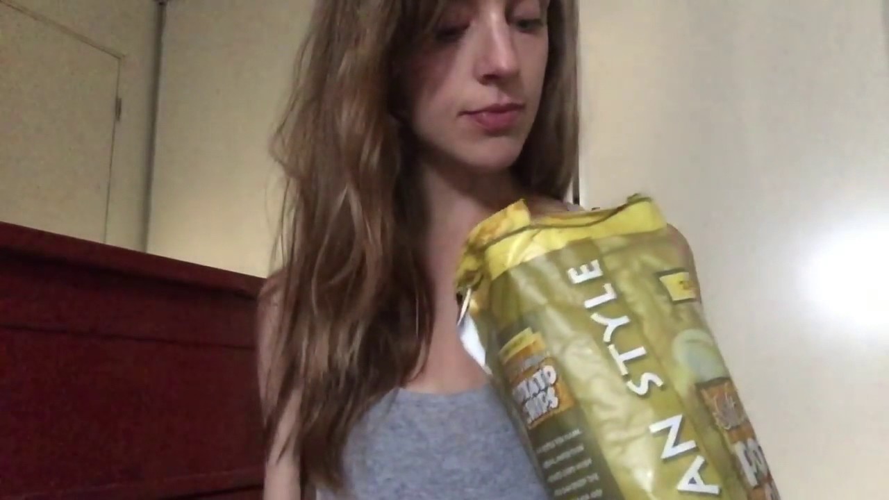 ASMR׃ Eating Potato Chips  Eating sounds, whispering
