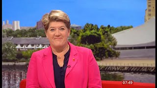Clare Balding interview this morning, on dogs, her book and more (UK) 10/Nov/2023 Profile