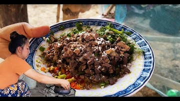 Laos Village Cooking | Boiled Chicken With Hmong Medicinal 🌿Herb Spices |  (Hau qaib xyaw tshuaj)