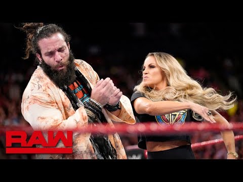 Trish Stratus interrupts Elias: Raw, Aug. 27, 2018