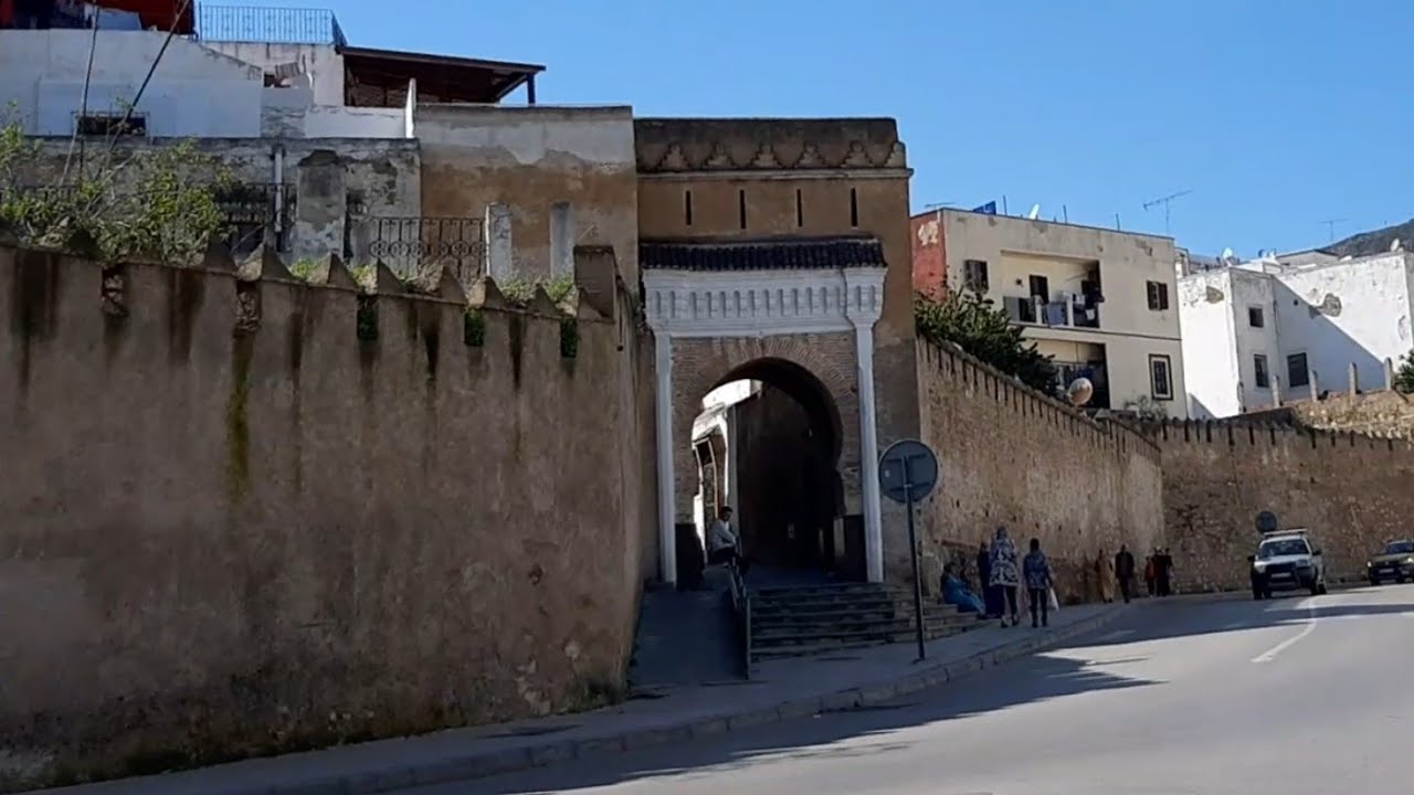 جولة تطوانية قصر الزهور   الشريف الادريسي حلويات الرياض و المفضل  شارع مسجد و فران حي التوتة