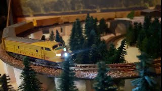 Z Briefcase - Union Pacific A-B-A F7 Night Trainspotting - Märklin Z - Échelle Z Scale 4K