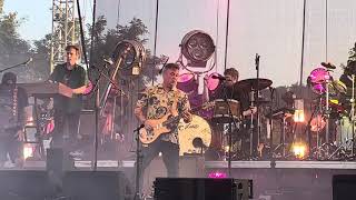Modest Mouse - The Ground Walks, with Time in a Box