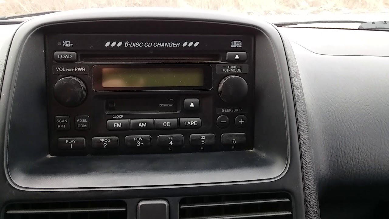 How to Change Clock Time in a Honda CRV - YouTube