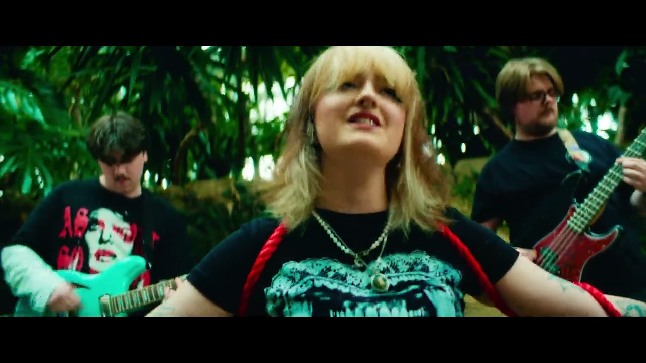 'crucify' / official music video x CrewGal