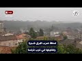 لحظة ضرب البرق بقوة شجرة في منطقة دو سيفر غرب فرنسا ما أدى إلى تفتيتها