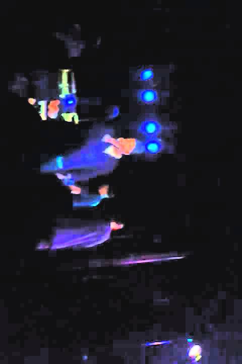 Apathy showing love to 8th wundah @the Met