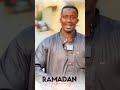 il distribue à manger à des SDF RAMADAN 2025