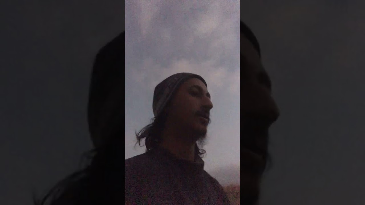 الحمد لله واحد الجو كاين هاد الصباح في سلوان.. غيحس بيه غير لي فايق دبا 😍🌫 بانو هنا نقوليكم