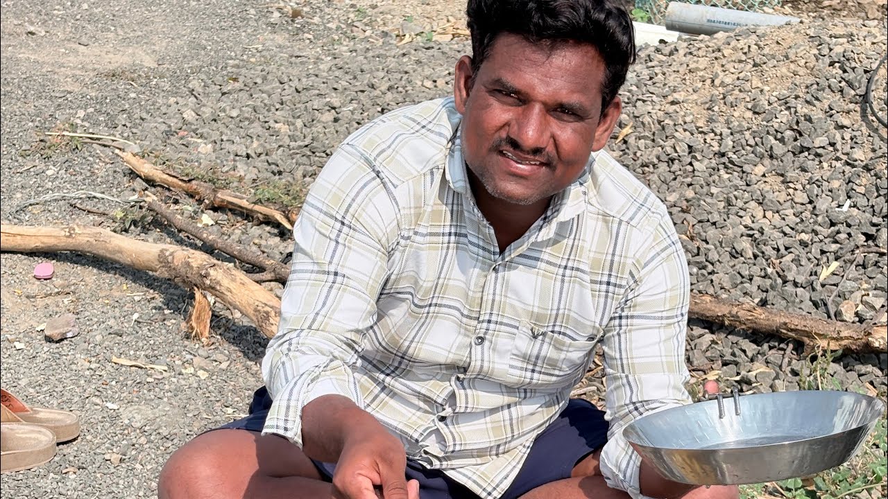 पूजीला आबाला मटण घालून माझी फेड केली त्यांनी लेकरांसाठी मटण लागलो करायला अर्धा किलो 😭#गावठीनिलेशपुनम