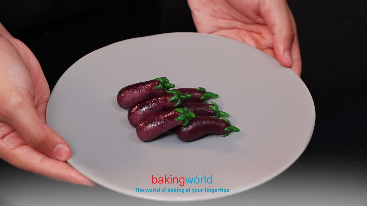 Membentuk Terong dari adonan Marzipan??? | Baking World | Kreasi