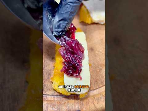 Crostini di Polenta Brie e Cipolla Caramellata