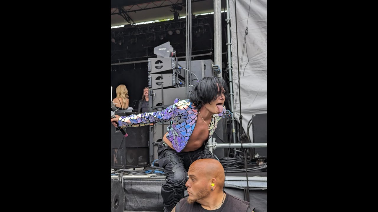 Schmelvis Schmooly - If corey Feldman was my guitar player