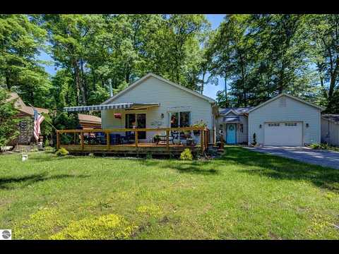 4125 Peninsular Shores Drive, Grawn, MI home video tour